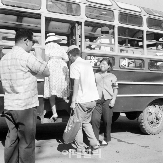 [포토] 1961년 버스안내양