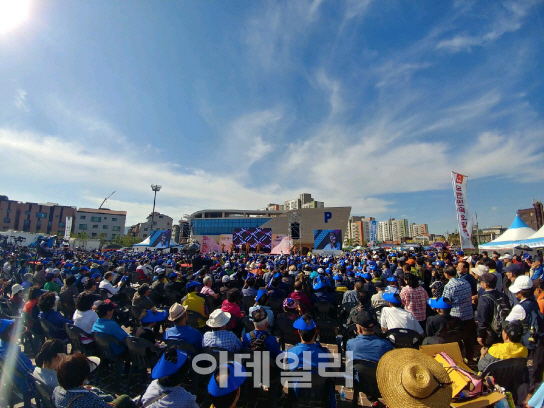 제1회 성남모란축제 개막..글로벌쇼핑 명소 변신
