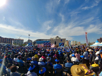 제1회 성남모란축제 개막..글로벌쇼핑 명소 변신