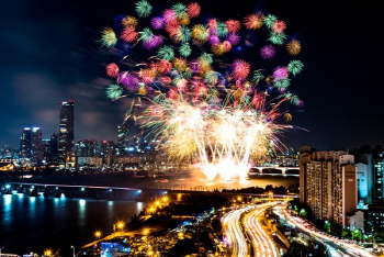 추석 황금연휴 ‘서울은 축제중’…여의도 불꽃축제·거리예술