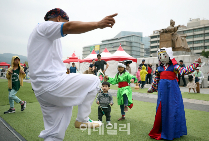 [포토]'저 잘하죠?'