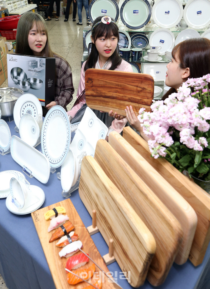 [포토]남대문 그릇도매상, '2017 가을 명품 혼수 대전 개최'