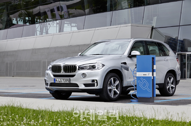 4분기 수입 신차 트렌드는 `친환경`…벤츠·BMW·도요타 출격