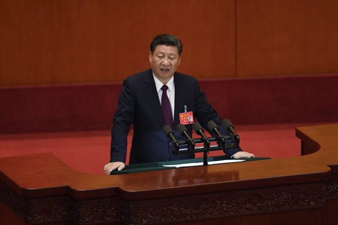 "中 시진핑 집권 2기 경제, 시장 보다는 국가 개입에 무게"