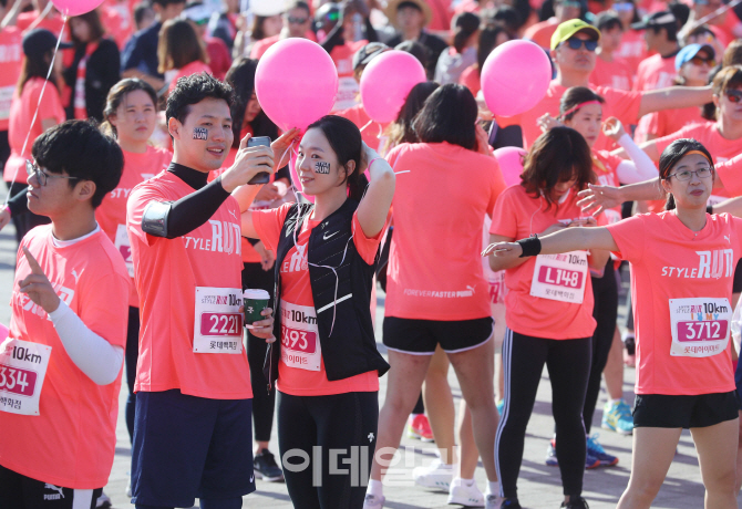 [포토]'선남선녀 건각'