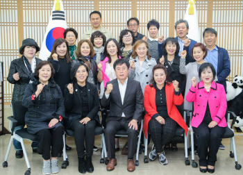 정찬민 용인시장, 미주한인상의 방문단 접견