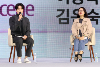 [6th W페스타]김은숙 작가 “차기작서 주체적인 여성 그리겠다”