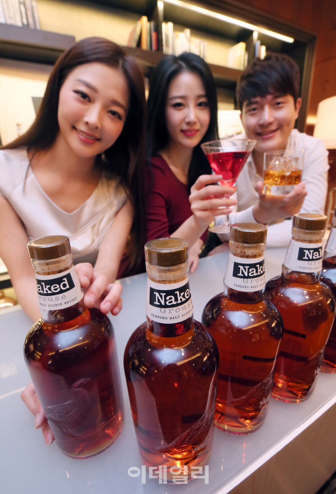[포토]에드링턴코리아 ‘네이키드 그라우스 몰트’ 위스키 출시