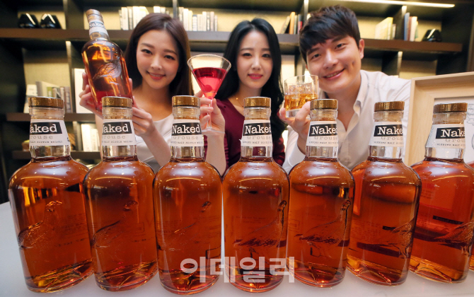 [포토]‘본질에만 충실, 네이키드 그라우스 몰트’ 위스키 출시