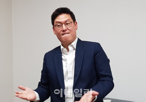 데니스홍,"AI,로봇시대 제대로 준비하려면 추리소설,요리 집중해야"