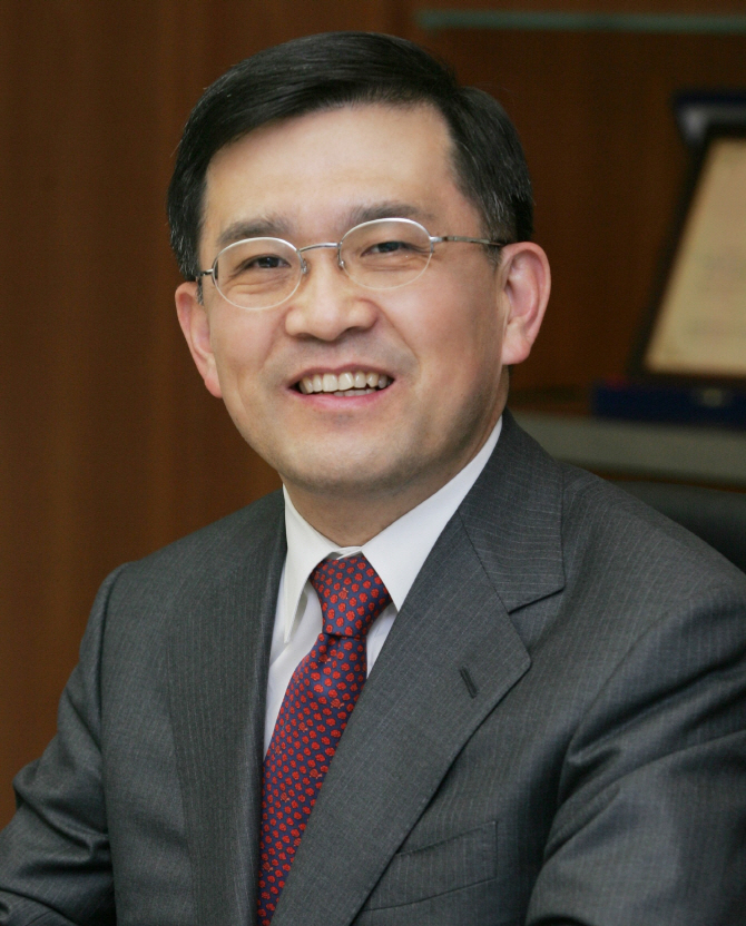 권오현 삼성전자 대표 "수평적 소통..기민한 경영체질 갖추자"