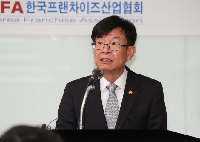김상조, 2일 주요 그룹 경영진과 2차 면담 '삼성은 참석 미정'