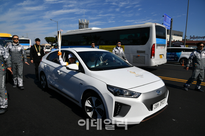 아이오닉 일렉트릭, 제주서 '평창올림픽' 성화 싣고 달린다