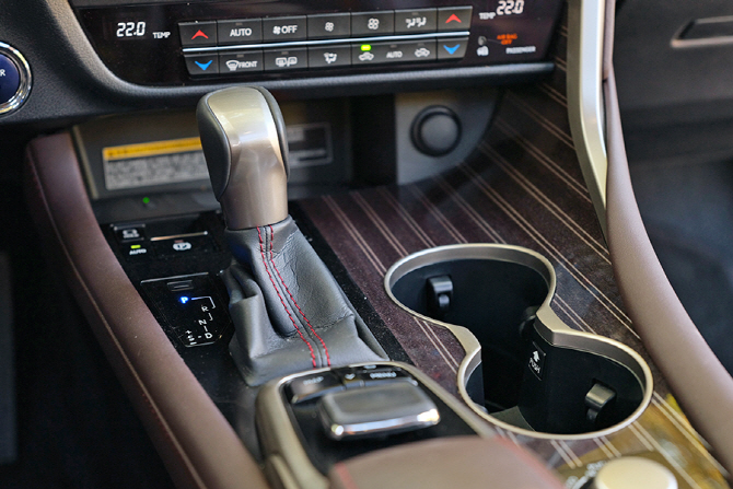 [포토] 렉서스 RX450h의 매력적인 변속기, 'E-CVT'