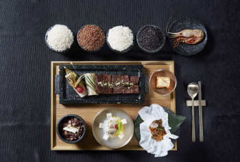 日, 국빈만찬 '독도새우' 트집...위안부 할머니 초대도 딴죽