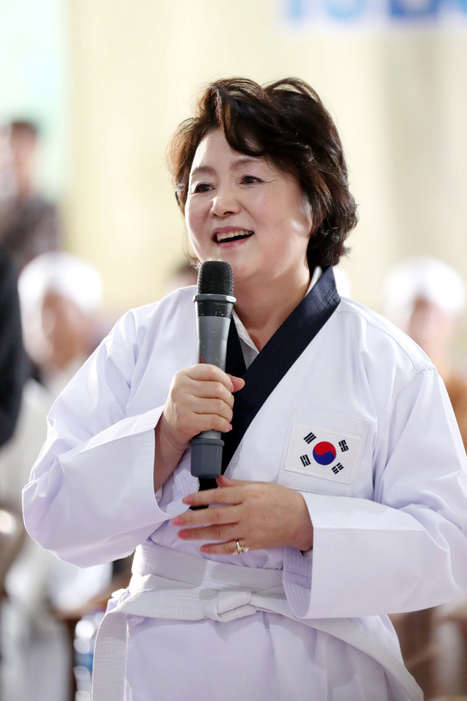[포토] 김정숙 여사, '오늘은 태권도 홍보대사'