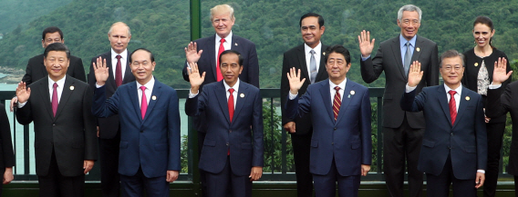 APEC정상회의, 다낭 선언문 채택…文 ‘포용적 무역’ 반영