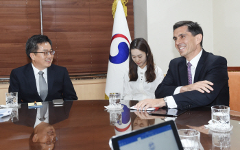 IMF, 한국경제 어떻게 평가할까…일자리지표 등도 관심