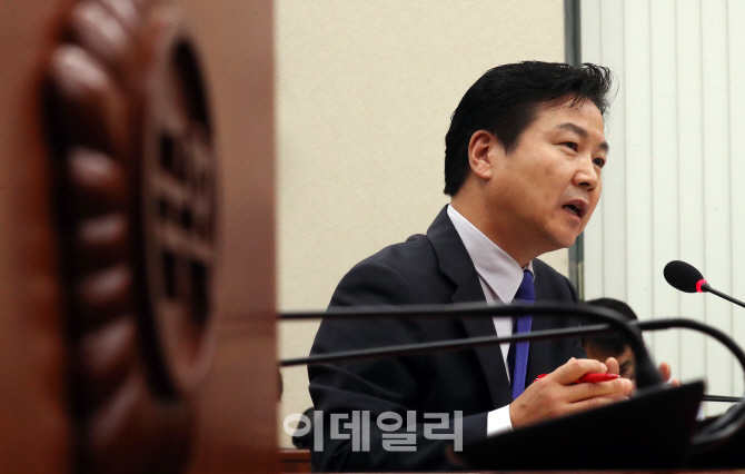 홍종학 청문보고서, 한국·국민 불참으로 결국 채택 무산(종합)