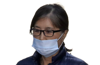 '이대 학사 농단' 최순실·교수들 항소심서도 전원 유죄
