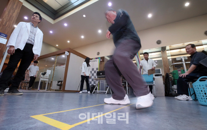 [포토]'재빠르게 돌아옵니다'