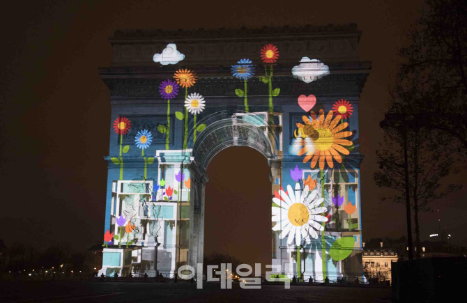 [죽가곳] 프랑스의 밤을 환하게 밝히는 겨울 축제