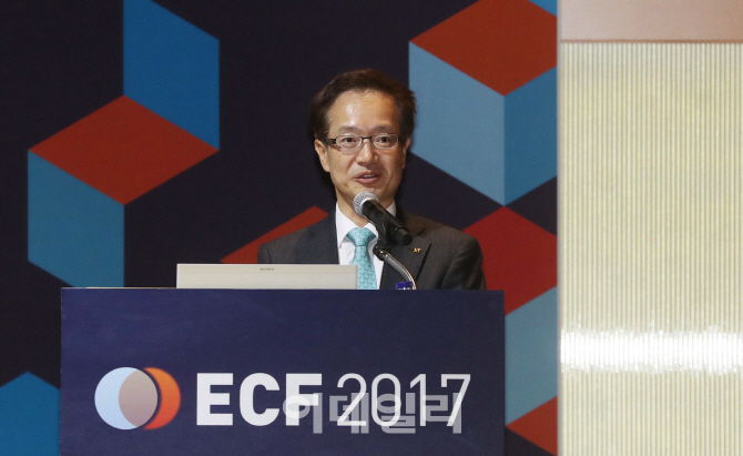 [ECF2017]KT "2019년 세계 최초 5G 상용화 자신…다른 세상 열릴 것"