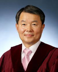 국회 인청특위, 이진성 헌재소장 후보자 "적격" 보고서 채택