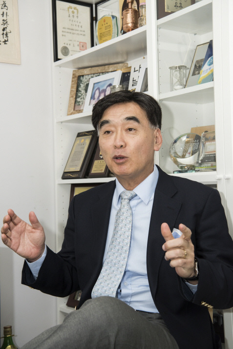 "묻지마 대학진학, 청년 취업난 부추긴 원흉중 하나"