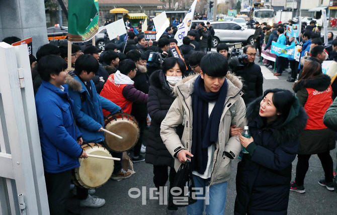 [포토]'하던대로만 해'