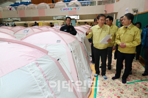 복지부, 포항 지진피해 이재민 의료급여 지원...입원비 무료