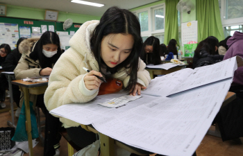 '불수능'이라는데..가채점 만점자 7명, 더 늘어날 수도