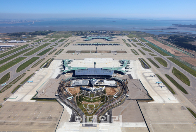 인천공항, "T1 임대료 인하안 내달 6일까지 답변달라"