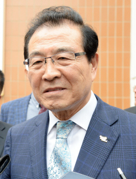 '후배 회사 특혜' 이건식 김제시장 집행유예 확정…시장직 상실