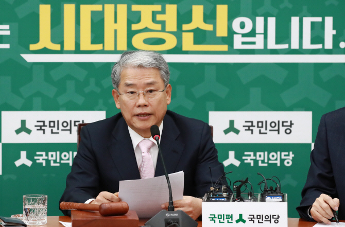 김동철 "文정부 소득주도 성장, 소득·일자리 감소 정책"