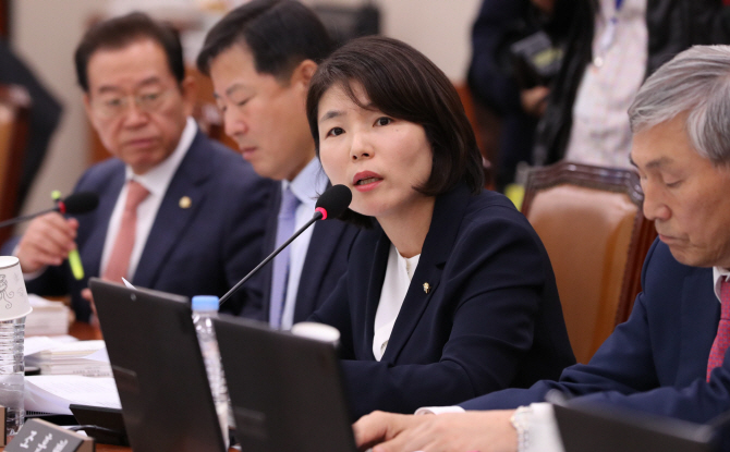 한국당 "올바른 예산안 위해 정부여당 결단 촉구"