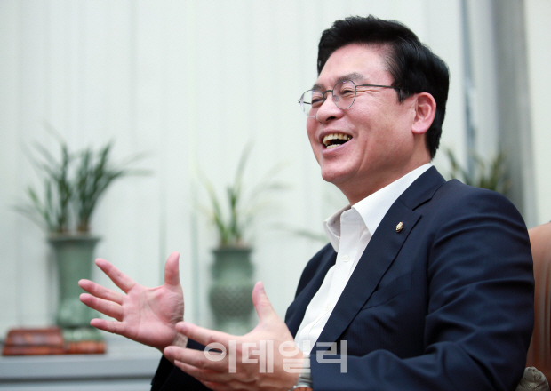 정우택 "예산안, 70% 얻었다…차기 원대, 對與 협상력 뛰어나야"