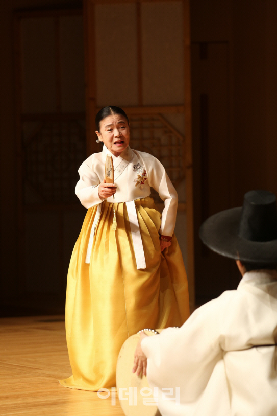 창극 본연의 멋…안숙선·김정옥 '그네를 탄 춘향' 재공연