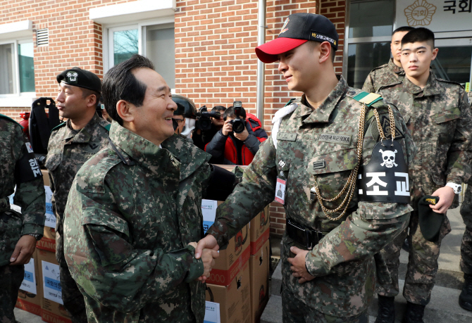 정세균, 백골부대서 '작대기 두 개' 주원과 뜻밖의 만남