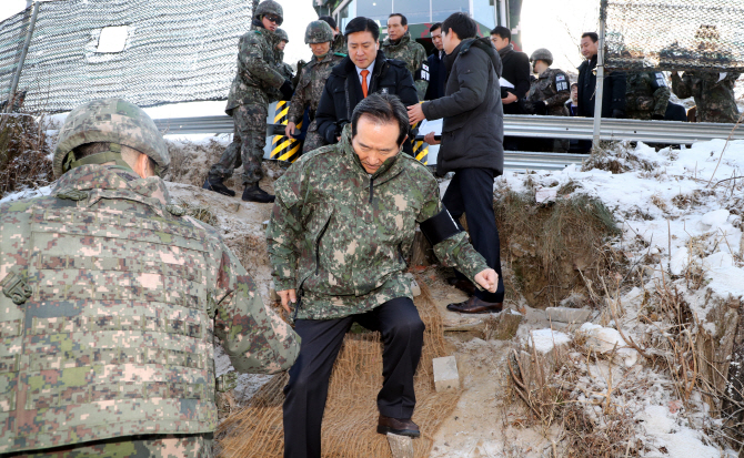 [포토] 백골부대 방문한 정세균 의장