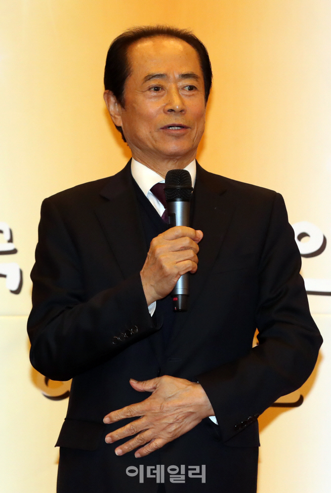 [포토]조흥동 한국무용가, '대한민국 최고무용가상' 수상