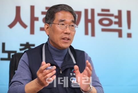 김주영 한국노총 위원장 “파리바게뜨 제빵사 근로개선에 힘 모을 것”