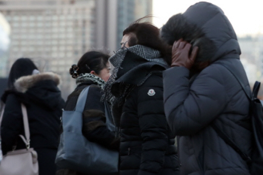 맹추위, 술자리 잦은 남성·뼈 약한 노인…□□□ 건강 '주의보'