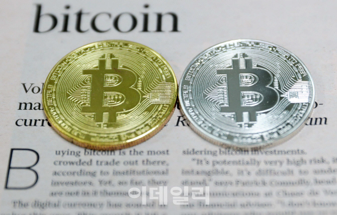 WSJ "금융권, 비트코인 선물 이어 ETF 도입 시동"