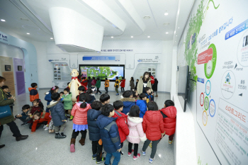 부모·아이 함께 배우는 전기안전...전기안전공사 '안심맞춤 Day' 열어