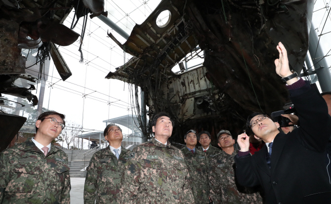 李총리, NLL 책임지는 해군 2함대 사령부 방문 격려