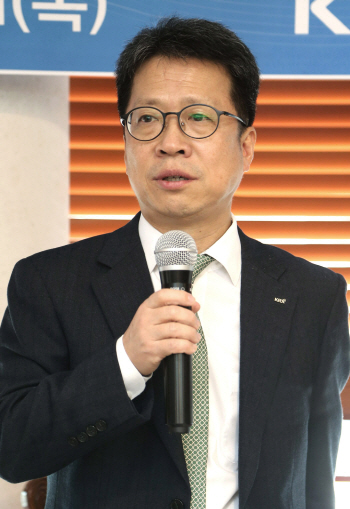 정지원 한국거래소 이사장 “코스피보다 코스닥 활성화가 우선”