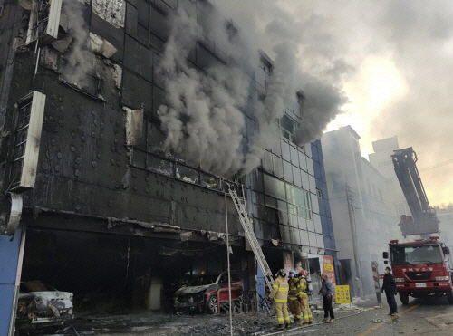 충북 제천 복합건물 화재로 16명 사망 10명 부상(속보)