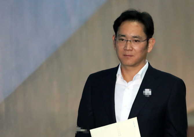 법원, 박근혜-이재용 '0차 독대' 공소장 변경 허가