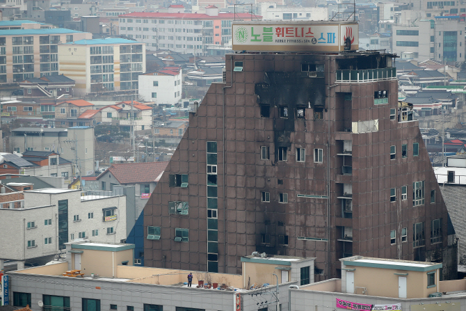 제천 화재 건물, 2011년 방염처리 미흡 지적 받았다